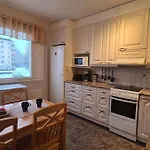 Huoneisto Arctic Aura With Jacuzzi *