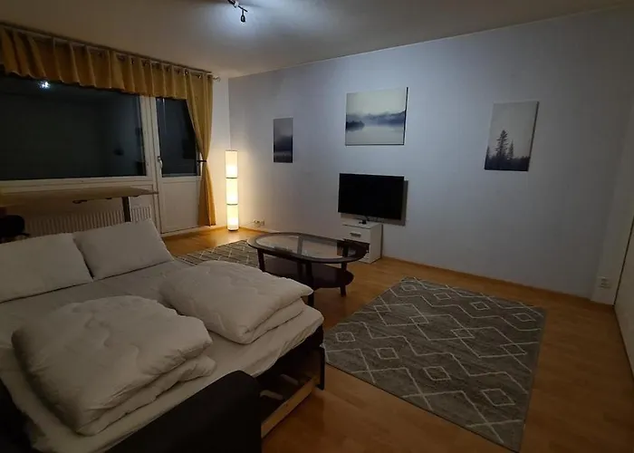 Arctic Aura With Jacuzzi *